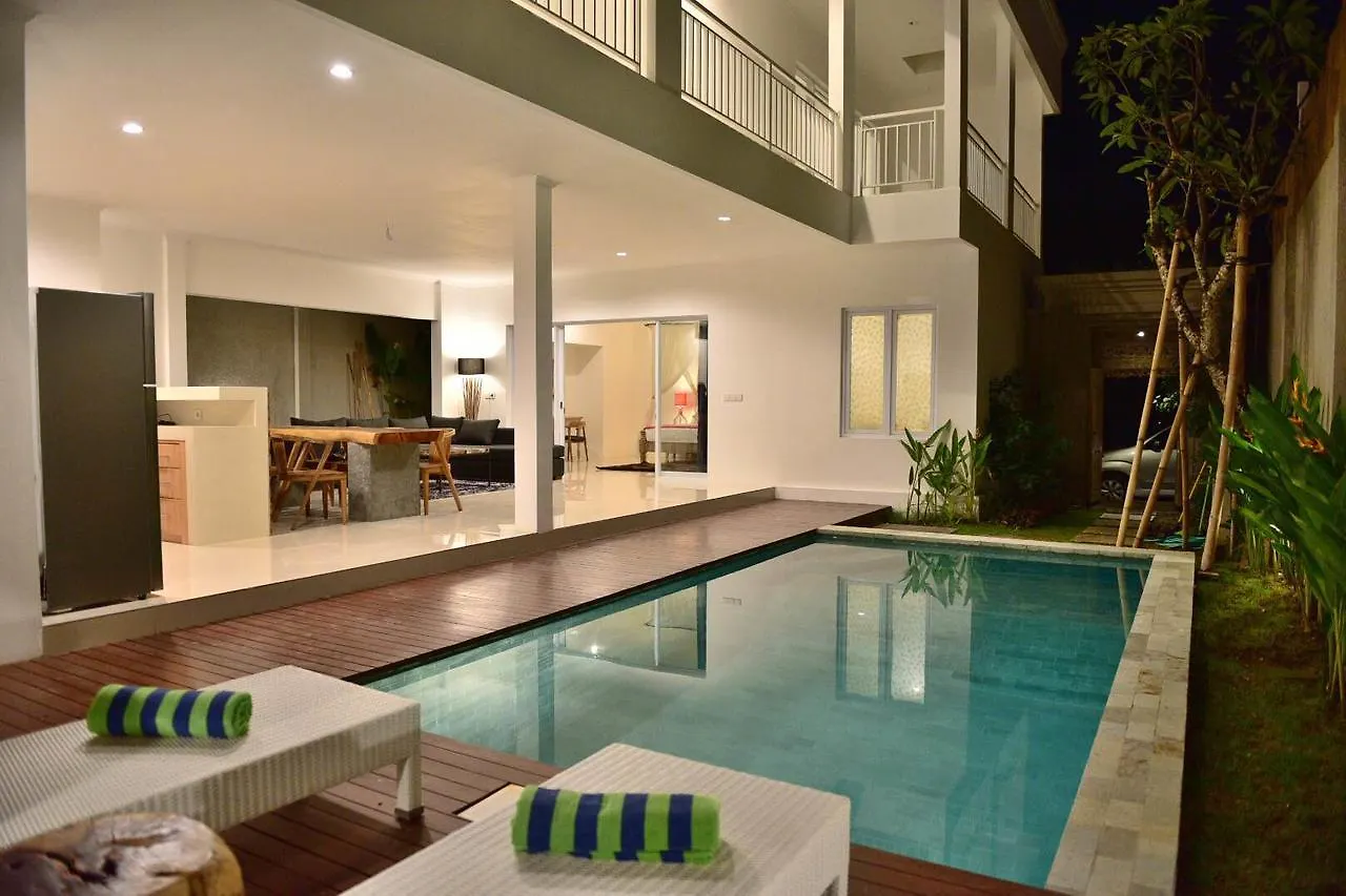 Selog Villa Seminyak  Indonesia
